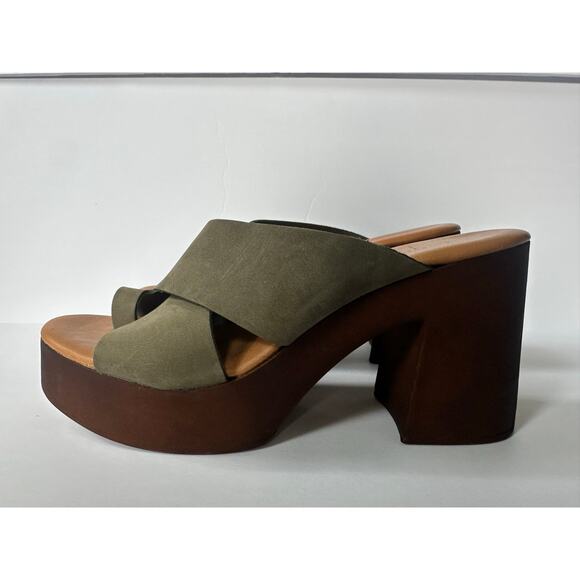 Donald J. Pliner Olive Green Platform Sandals - Picture 4 of 9